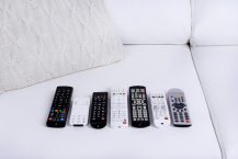 Cautare automata cod telecomanda universala: Alternativa rapida fara introducere cod