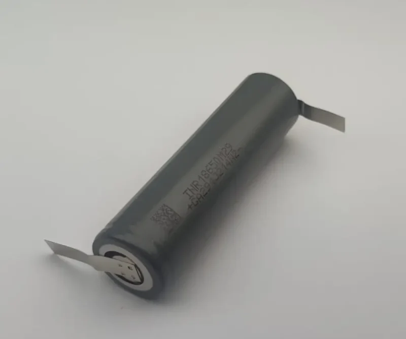 acumulator-lg-inr18650m29-18650-37v-2850mah-10a-cu-lamele-sudate-in-z