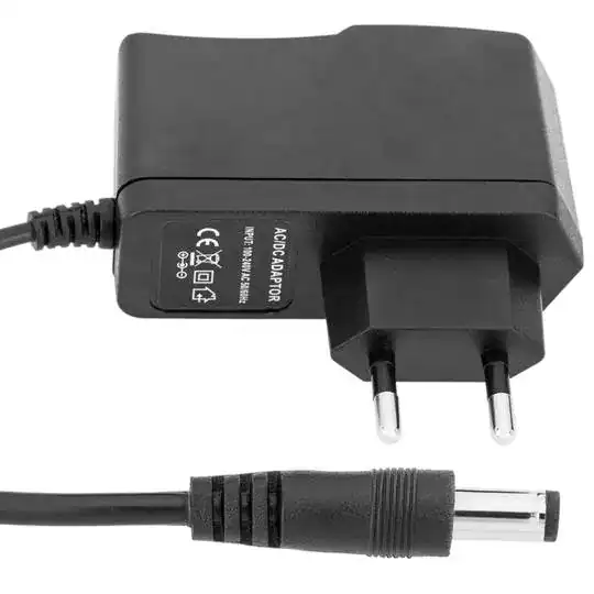 alimentator-ac-dc-100-240v-la-5v-1a-cu-cablu-55x21-mm