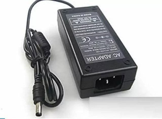 alimentator 12v 5a Alimentator AC/DC 12V 8000mA 8A 96W 5.5x2.5 mm