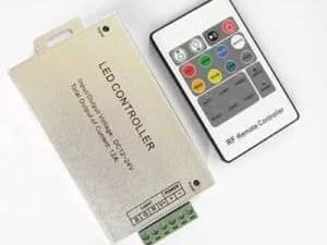 Controler LED control iluminare RGB 12/24VDC 12A Canale 3 argintie OPTOFLASH CTR-RGB-4A-01