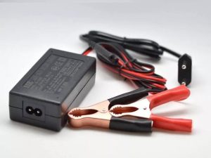 Incarcator acumulator plumb-acid 12V 2A