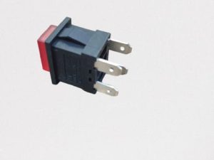Intrerupator PUSH BUTON cu retinere 10A /250V 4 contacte rosu 22x15x31mm