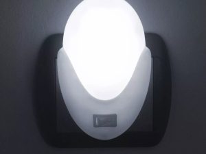 Lumina de veghe LED 1W rece cu intrerupator 230V 6x9.5x2.5cm PHENOM LIGHTING TECHNOLOGY