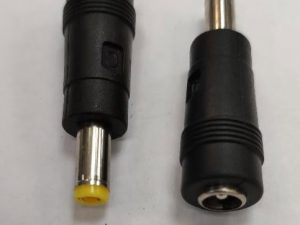 Mufa adaptoare alimentare DC 2.5x5.5 mm mama la 5.5x1.7 mm tata