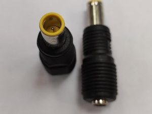 Mufa adaptoare alimentare DC 2.5x5.5 mm mama la 7.9x5.5 mm cu Pin in interior tata