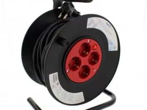 Prelungitor cu derulator cu termosiguranta 4 prize 20m 1.5mm Well