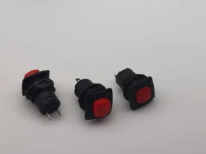 Push Buton cu retinere "NO" patrat plastic 15x15x30mm 1A/250V